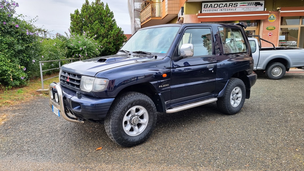 MITSUBISHI PAJERO V20 2.5 TD GLS TROPHY LIMITED LIMITED EDITION - BADCARS  S.R.L. CASSINE ALESSANDRIA